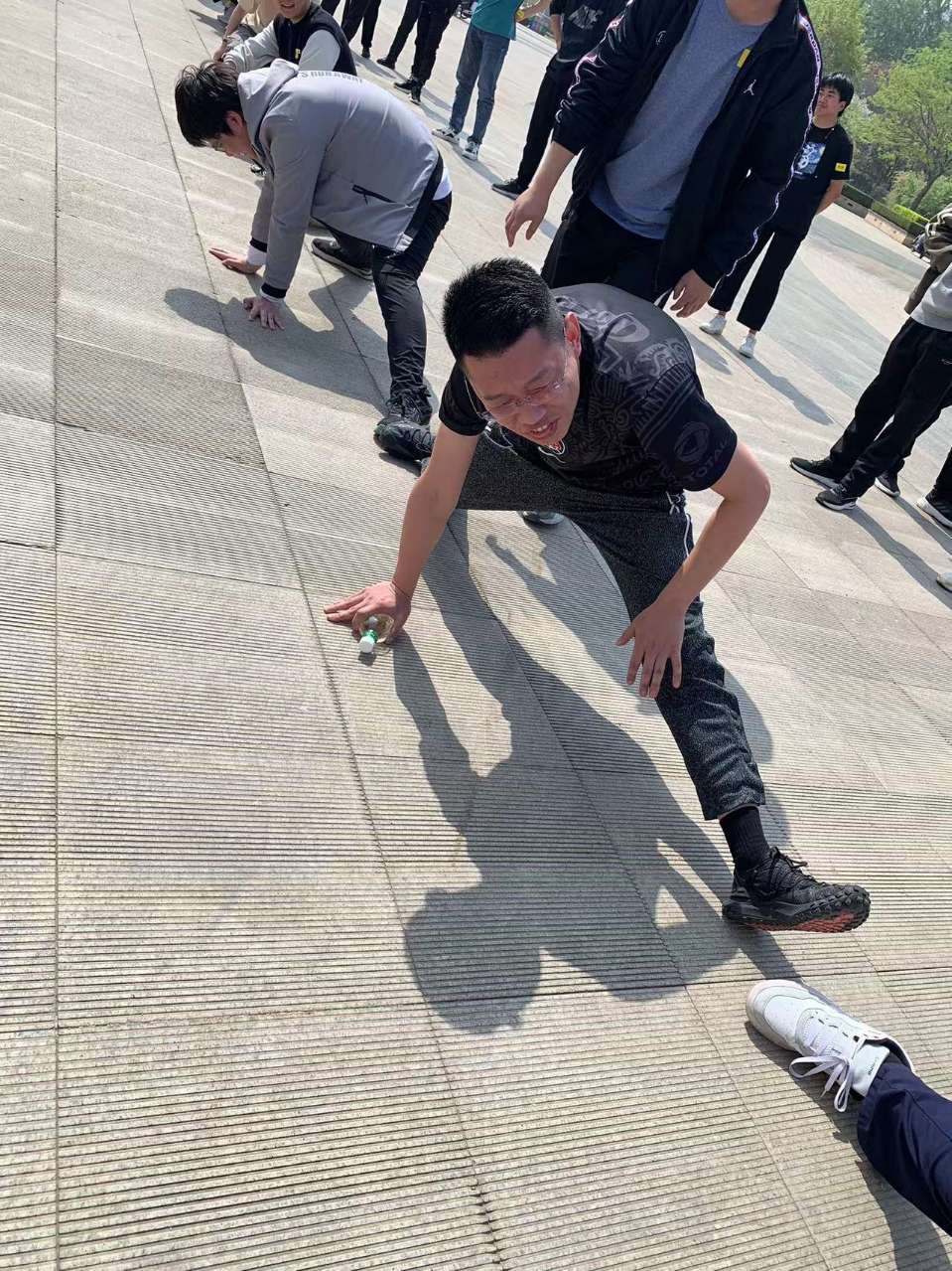 赴春日之約-環球軟件開展“擁抱自然·迎接春天”團建活動